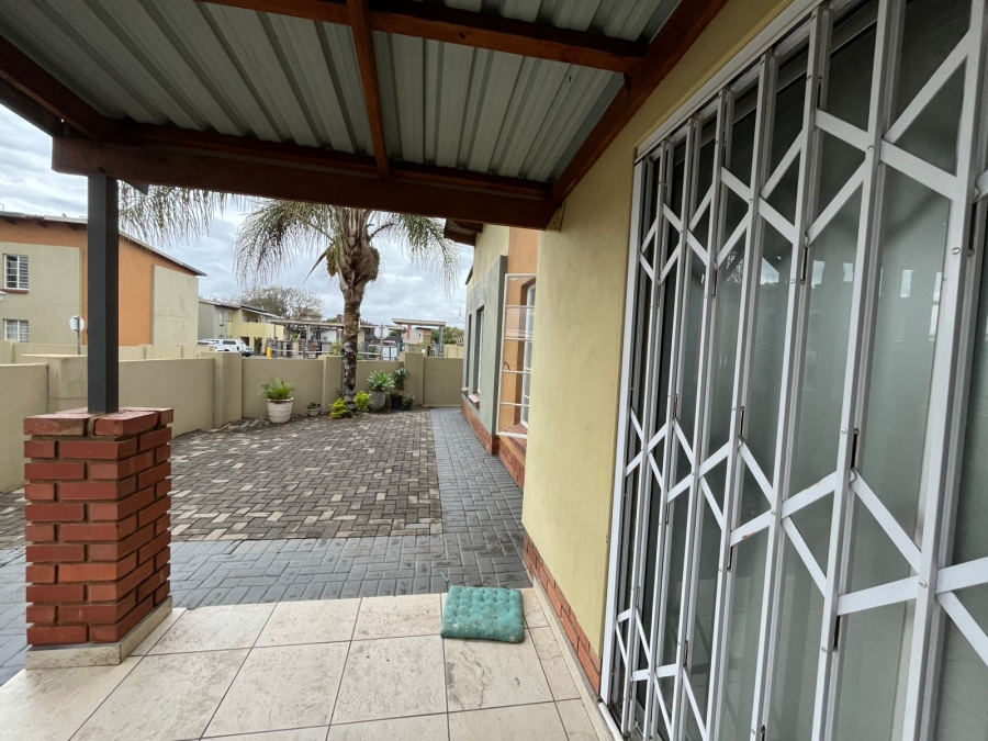 3 Bedroom Property for Sale in Waterval East North West